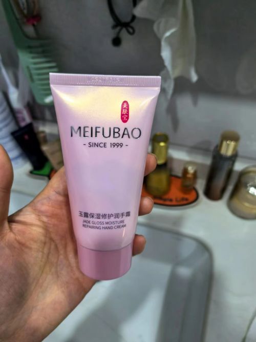又实惠？力荐五款公认佳品小白买前必看AG真人娱乐国货护手霜哪个牌子好用(图4)